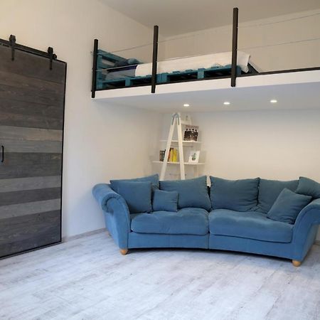 Sweety Blue Apartman Near Oktogon Будапеща Екстериор снимка